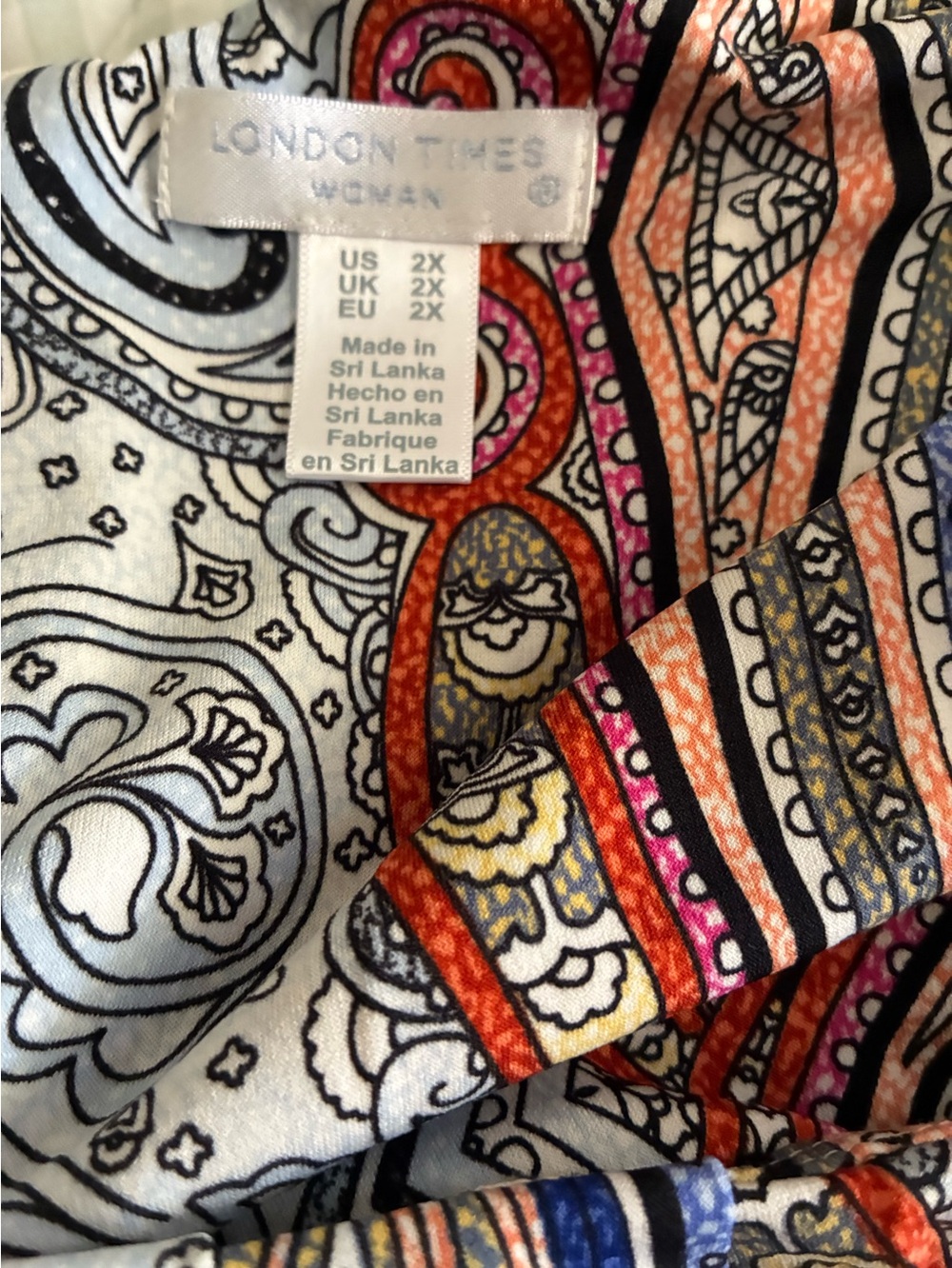 London Times Sleeveless Paisley Print Maxi Dress in Multi-Color - Picture 6 of 7